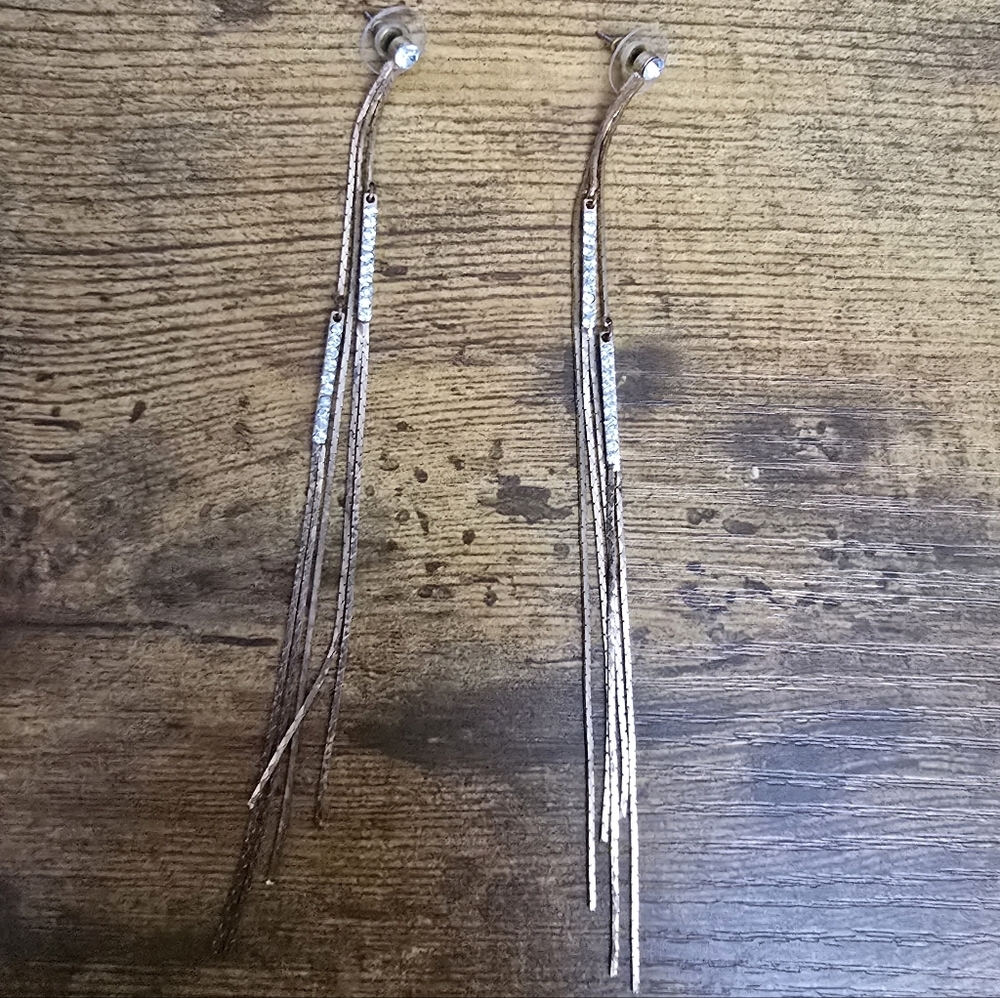 Elegant Gold Dangle Earrings